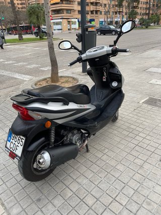 KYMCO Bet&Win 250 Plata/Negro