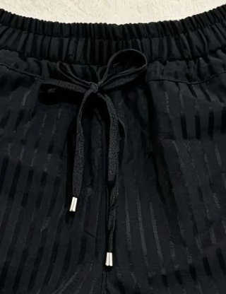Pantalón corto negro talla L nuevo sin etiqueta