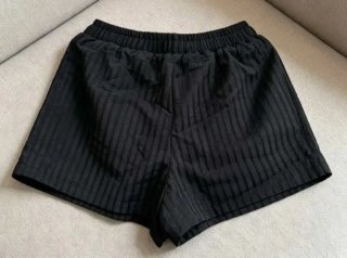 Pantalón corto negro talla L nuevo sin etiqueta