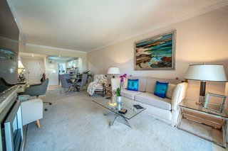 Piso en venta en Nueva Andalucía centro en Marbella