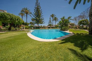 Piso en venta en Nueva Andalucía centro en Marbella