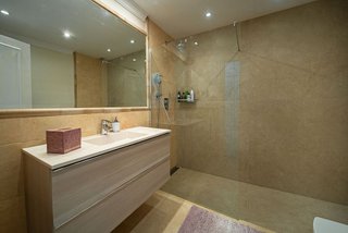 Piso en venta en Nueva Andalucía centro en Marbella