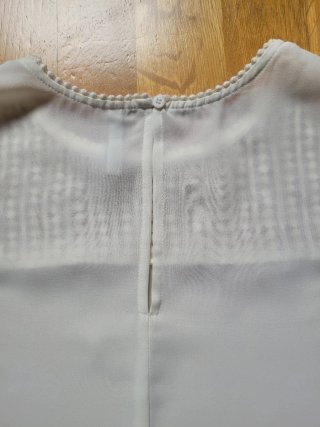 Top Stradivarius sin mangas blanco