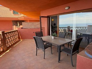 Piso en venta en Zona el Higuerón en Benalmádena