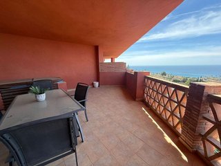 Piso en venta en Zona el Higuerón en Benalmádena
