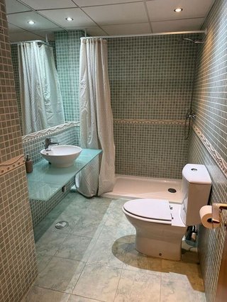 Piso en venta en Zona el Higuerón en Benalmádena