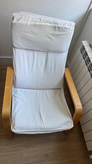 Sillón Ikea blanco y madera en Zamora
