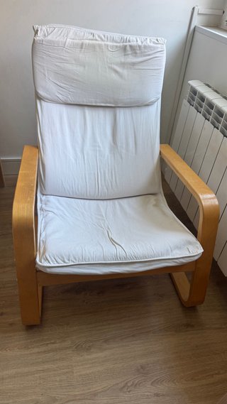 Sillón Ikea blanco y madera en Zamora