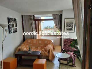 Piso en venta en Playamar en Torremolinos