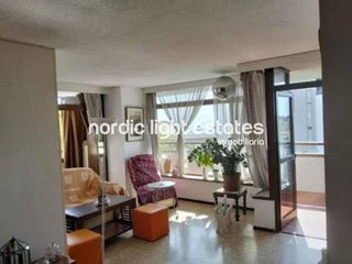 Piso en venta en Playamar en Torremolinos
