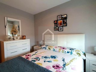 Piso en venta en Palomeras bajas en Madrid