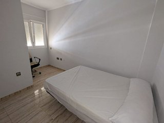 Piso en venta en Ciudad Jardín - Tagarete - El Zapillo en Almería
