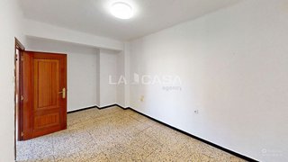 Piso en venta en La Creu del Grau en Valencia