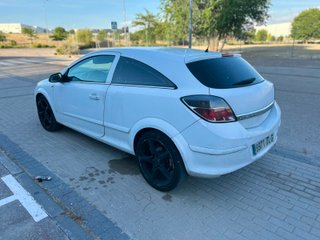 Opel Astra H GTC 2005