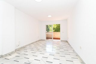 Piso en venta en Puerta Blanca en Málaga
