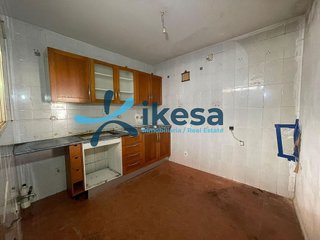 Chalet en venta en Linares