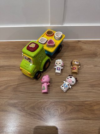 Vtech Granja sobre Ruedas con Animales