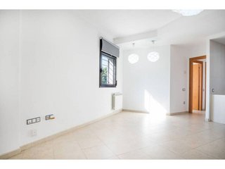Piso en venta en Les Arenes - La Grípia  Can Montllor en Terrassa