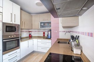 Casa adosada en venta en Cruz Roja en Sevilla