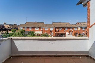 Casa adosada en venta en Las Américas en Parla