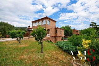 Chalet en venta en Begues