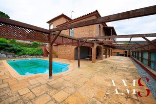 Chalet en venta en Begues