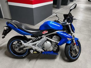Kawasaki ER6N 650cc Limitada Azul