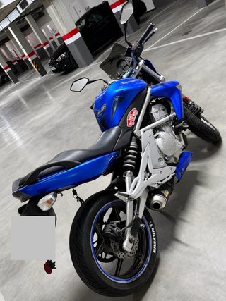 Kawasaki ER6N 650cc Limitada Azul