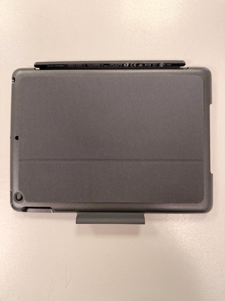 Teclado Logitech Slim Combo iPad 5ª/6ª Gen