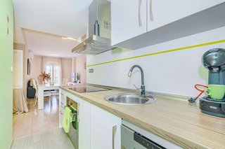 Piso en venta en Zubia (La)