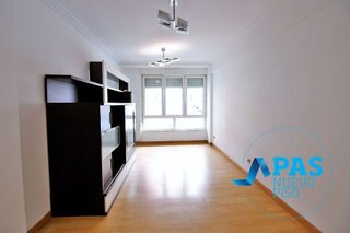 Piso en venta en Numancia - San Fernando en Santander