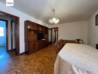 Piso en venta en Plaza España - Villa Pilar - Reyes Católicos - Vadillos en Burgos