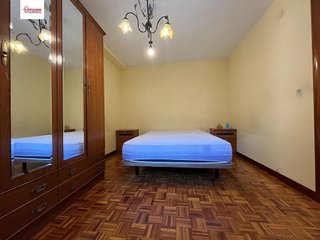 Piso en venta en Plaza España - Villa Pilar - Reyes Católicos - Vadillos en Burgos