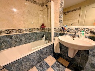 Piso en venta en Torrequebrada en Benalmádena