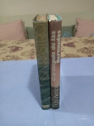 2 Libros de Charles Berlitz