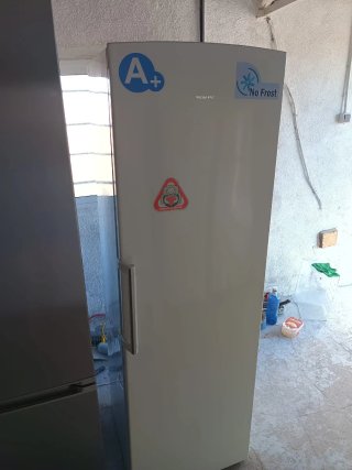 Congelador Newpool A+ No Frost