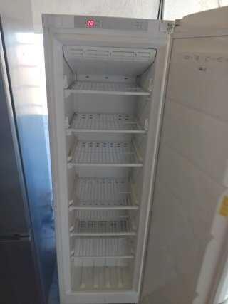 Congelador Newpool A+ No Frost