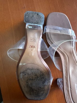 Tacones transparentes de tiras beige/rosa