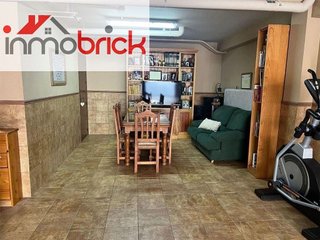 Chalet en venta en Lucena