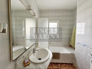 Chalet en venta en Vallirana