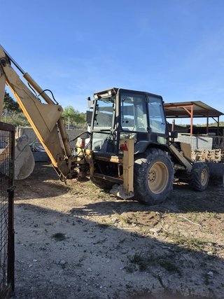 Retroexcavadora Ford 655C