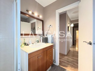 Piso en venta en Artigas - Llefià en Badalona