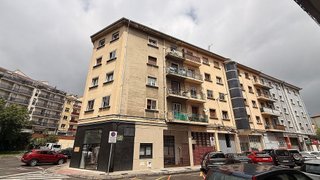 Piso en venta en Azpilagaña en Pamplona