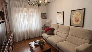Piso en venta en Azpilagaña en Pamplona