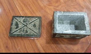 Caja de piedra decorativa