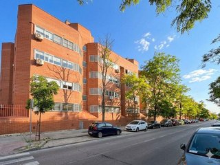 Piso en venta en Palomeras bajas en Madrid