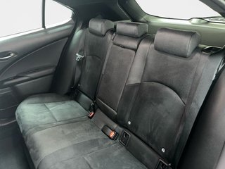 Lexus UX 2.0 300h UX Plus