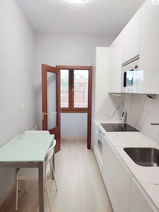 Piso en alquiler en Errekaldeberri - Larraskitu en Bilbao