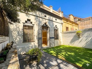 Casa adosada en venta en La Font d'en Fargues en Barcelona