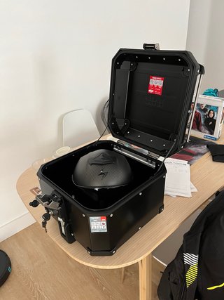 Top Case Givi 42L Aluminio